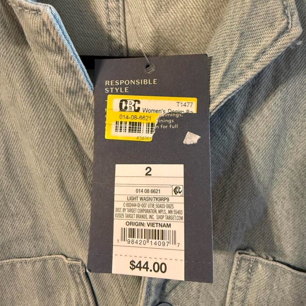 Universal Thread Denim Baggy Jumpsuit - Light Wash 2 - NWT - Picture 6 of 9